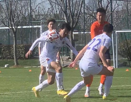 比相亲更合身的情侣